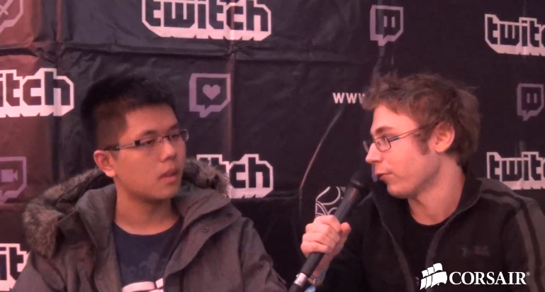 EternalEnvy (izquierda) entrevistado en la DreamHack 2012