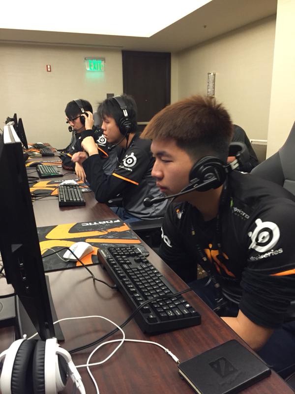 fnatic vs c9 1